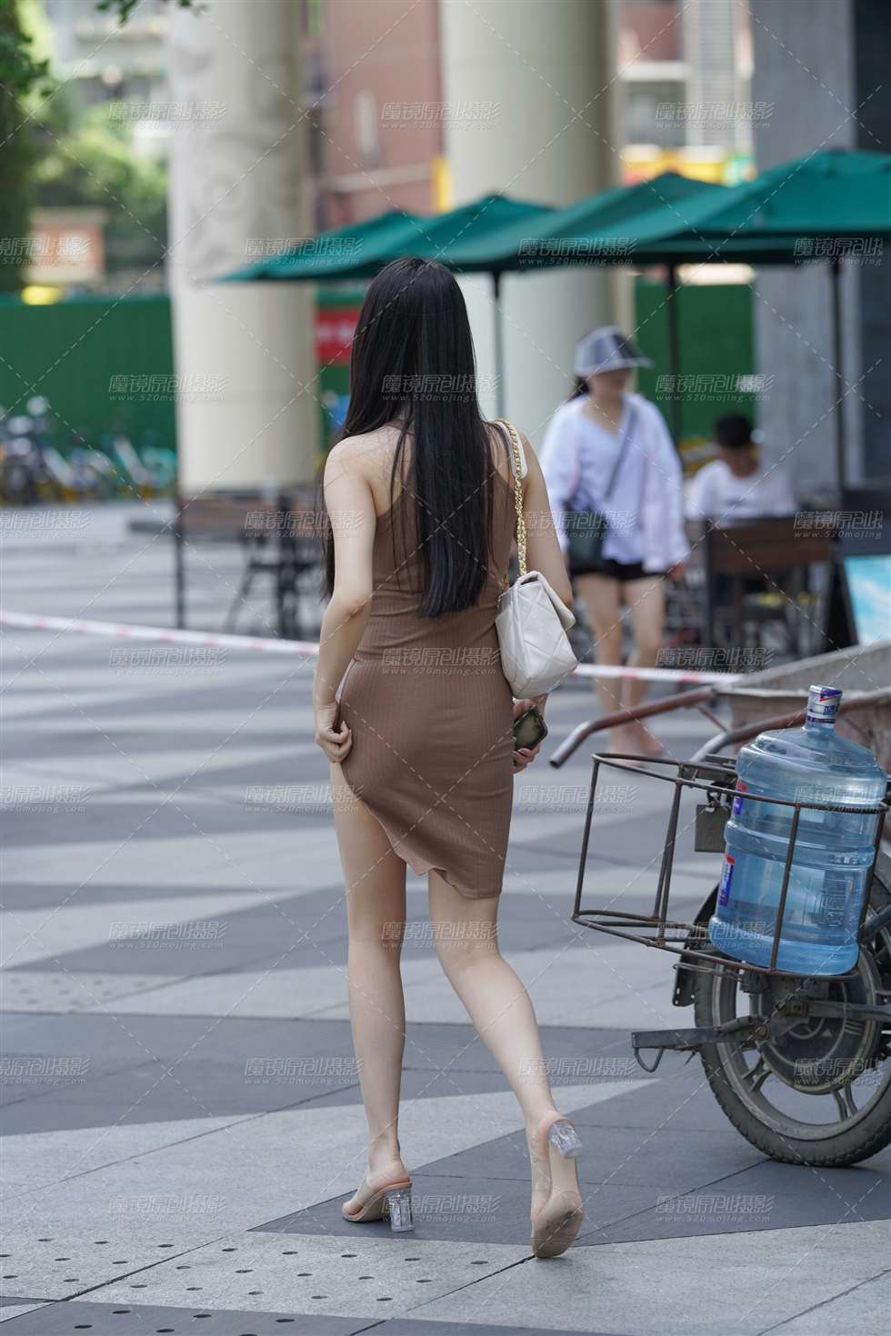 图片[4]-【凯恩街拍作品】搭讪包臀裙美女-街拍流行馆