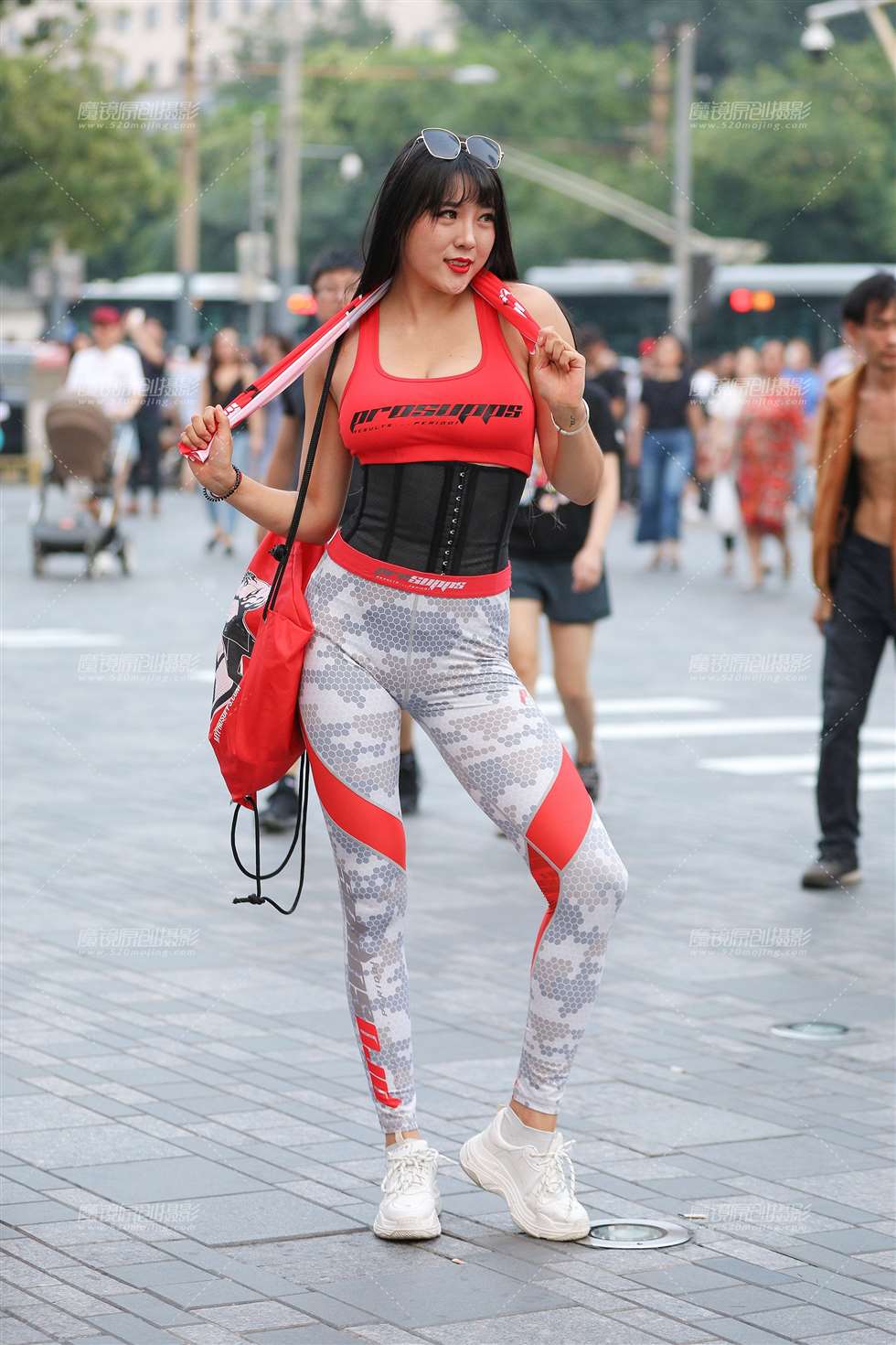 图片[5]-热血小姐姐-街拍流行馆