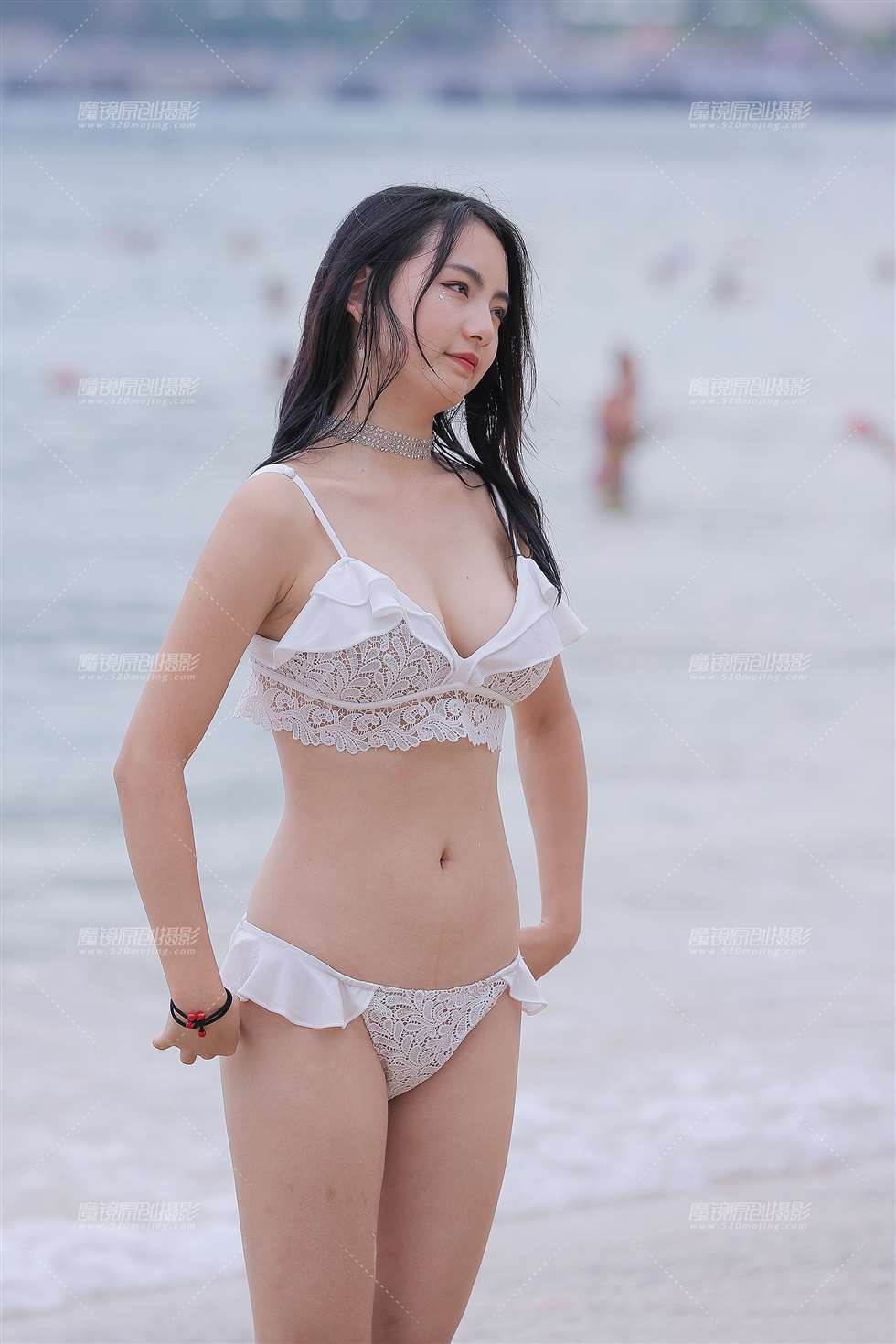 图片[2]-遇见性感比基尼的她-街拍流行馆