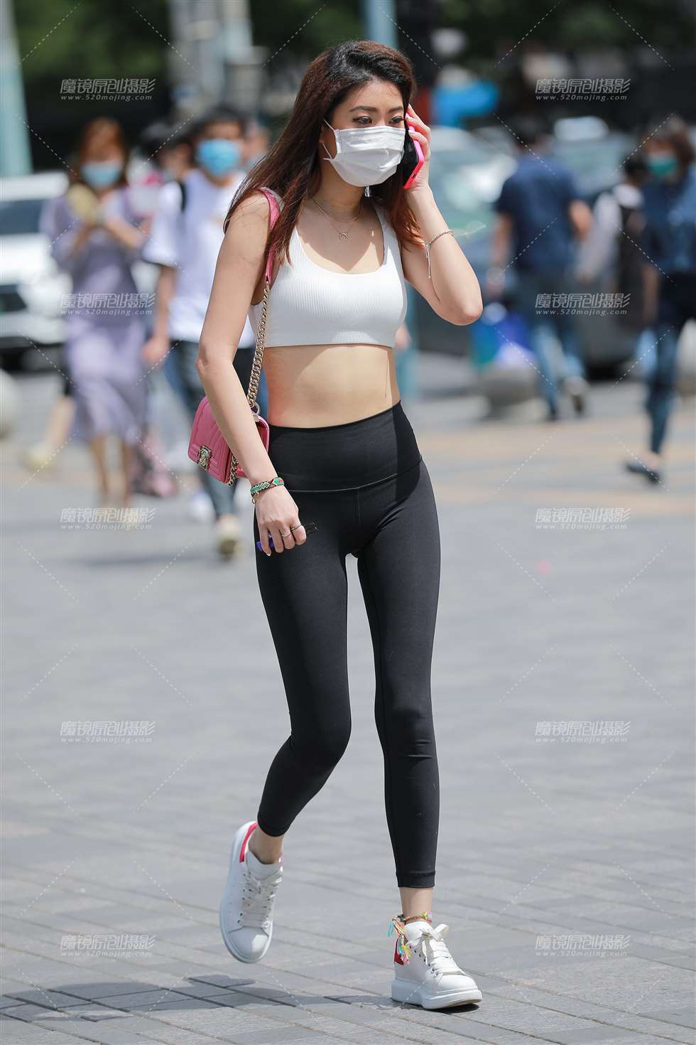 图片[5]-【玻璃赛帖】黑色瑜伽小妹-街拍流行馆