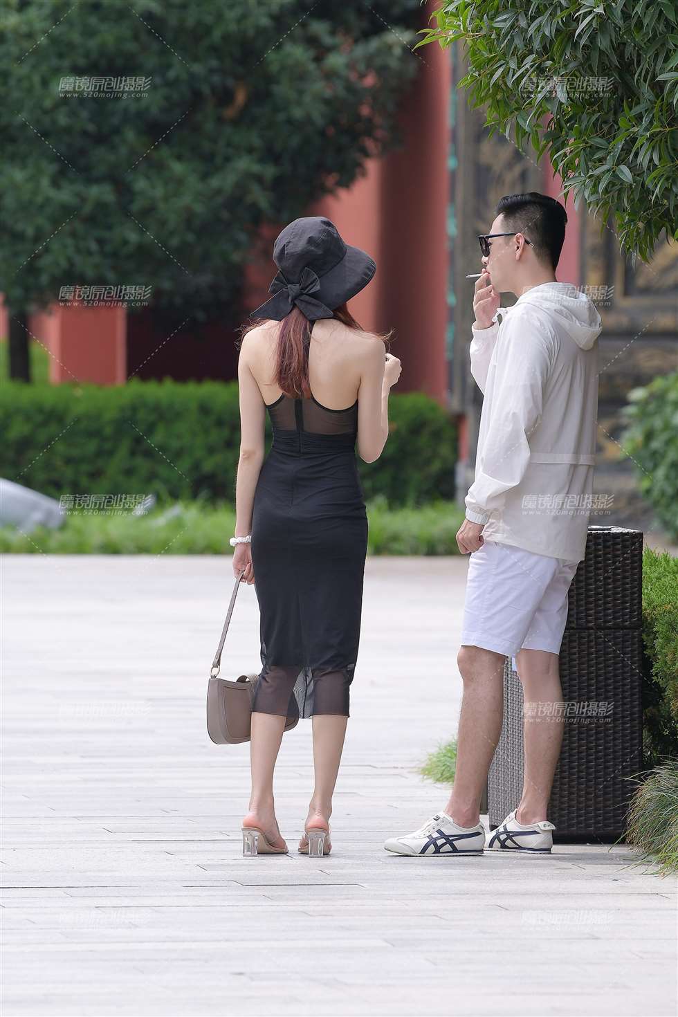 图片[3]-黑裙子-街拍流行馆