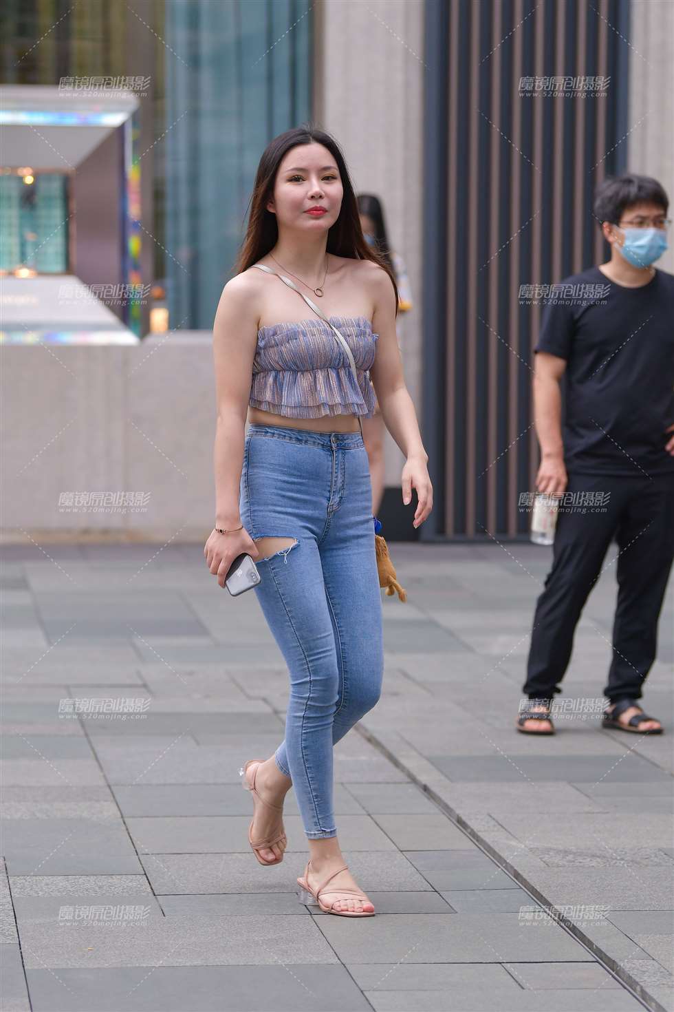 图片[1]-紧牛小姐姐-街拍流行馆