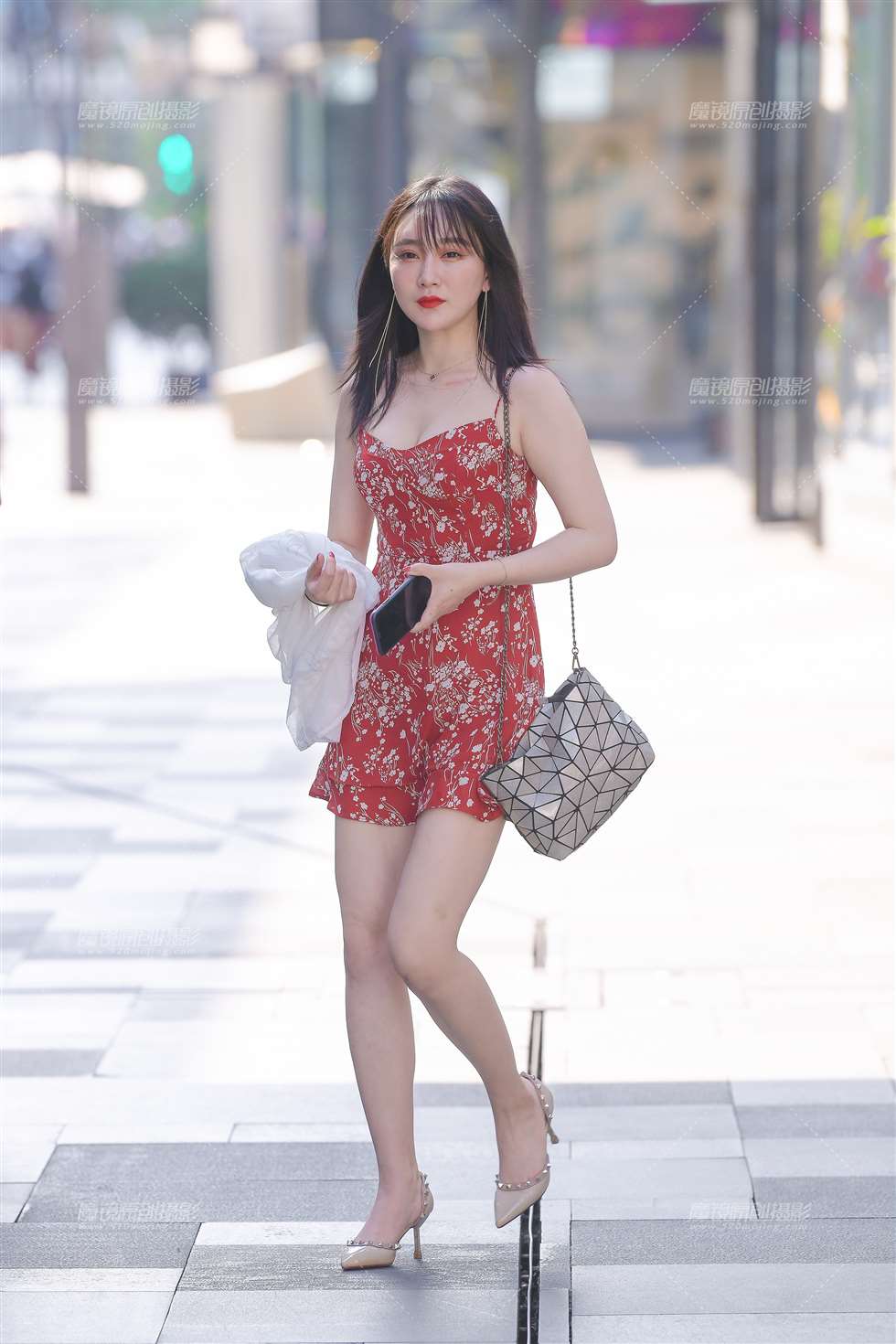 图片[1]-靓丽的美腿美人儿~-街拍流行馆