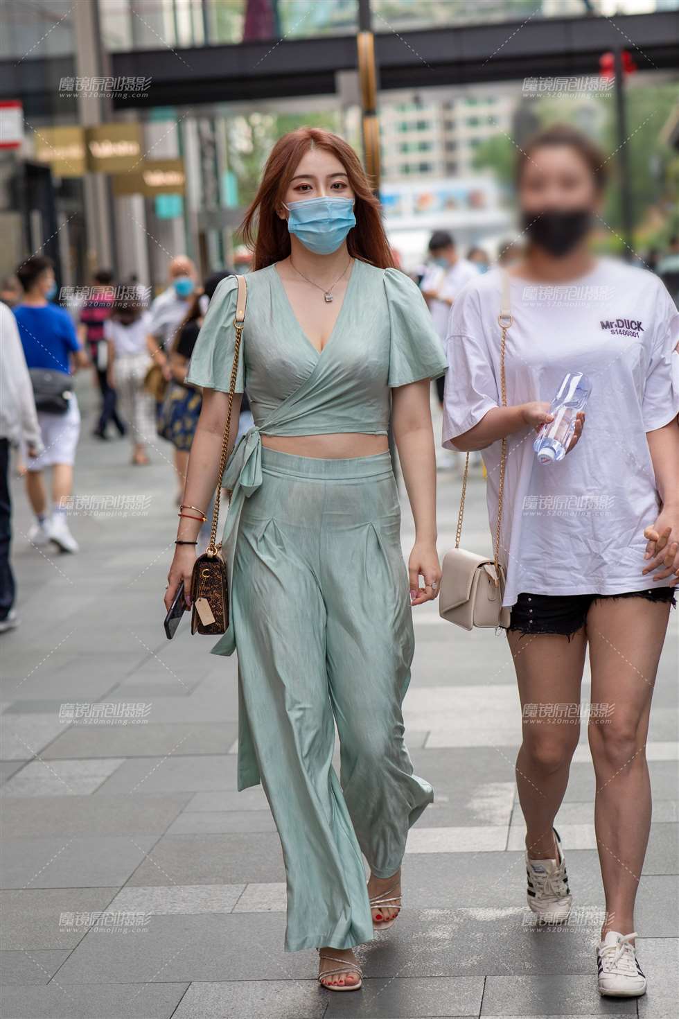 图片[1]-【凯恩赛贴】时尚靓丽 极品佳人-街拍流行馆