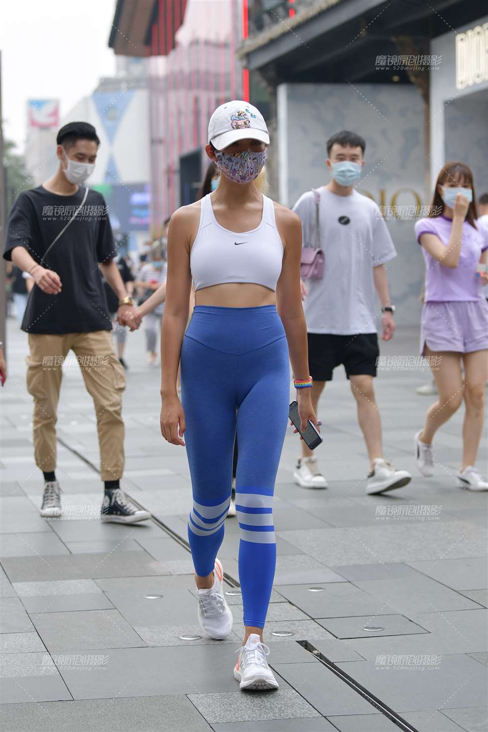 图片[5]-深蓝色紧身裤-街拍流行馆