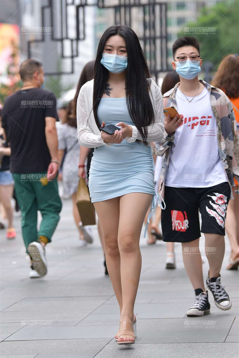 图片[1]-性感短裙~-街拍流行馆