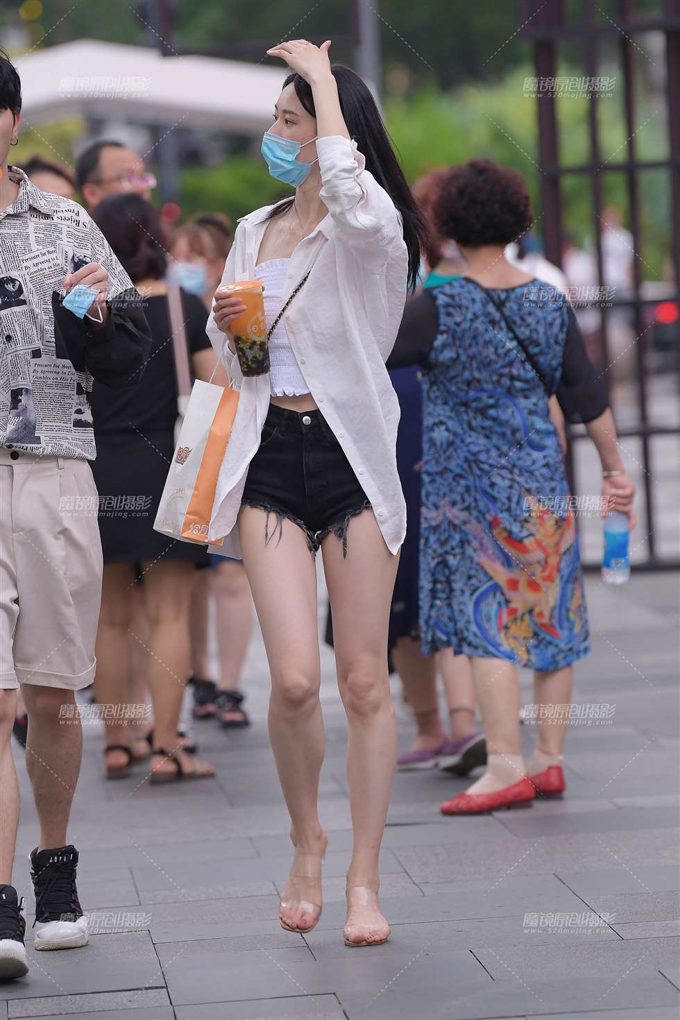 图片[3]-HAOMEIde热裤美女-街拍流行馆