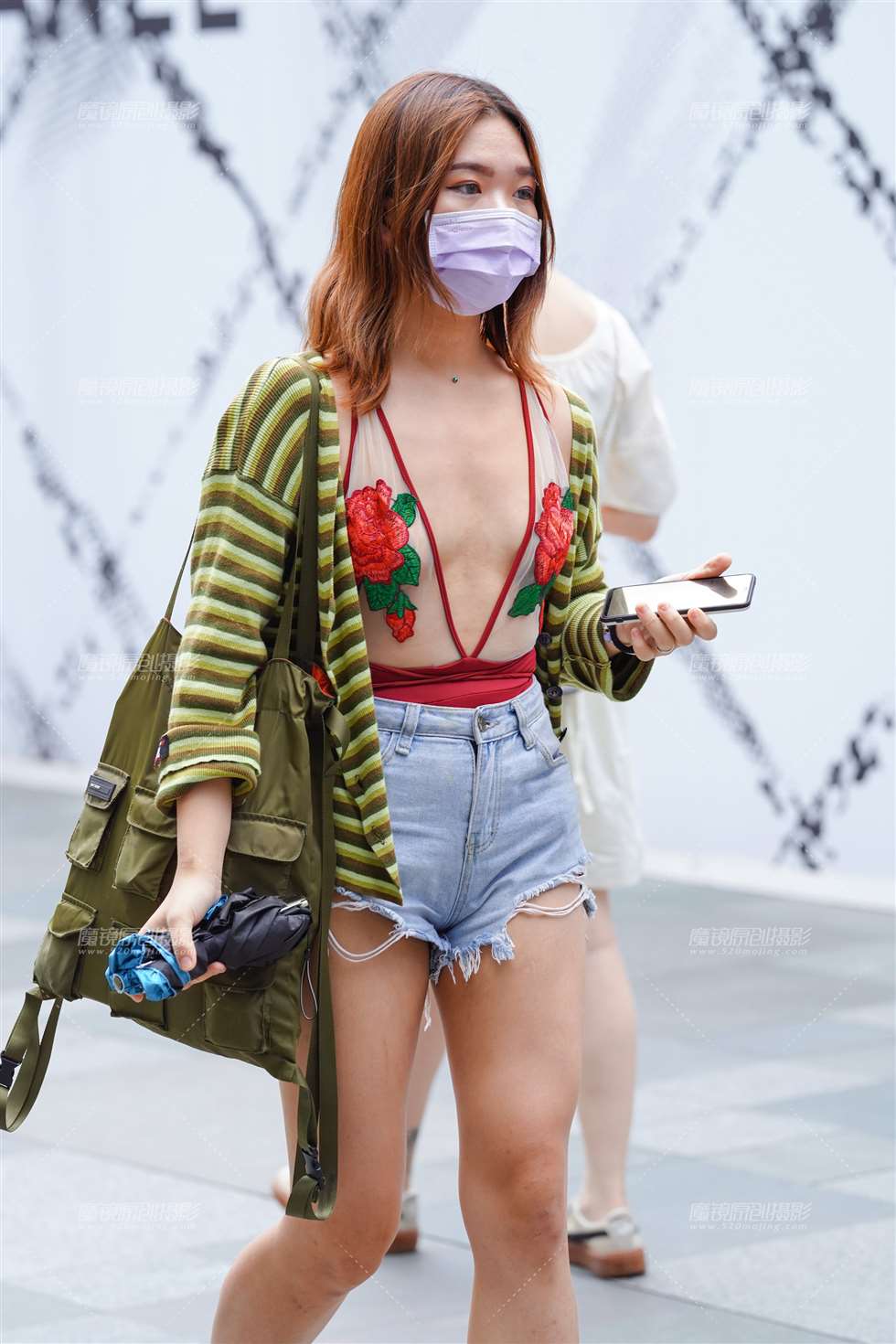 图片[2]-【凯恩赛贴】夏天的酷女孩!-街拍流行馆