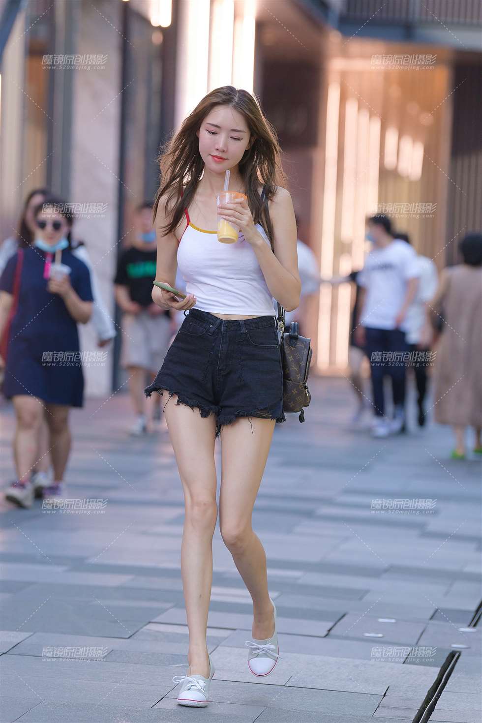 图片[3]-她这腿，真心长~-街拍流行馆