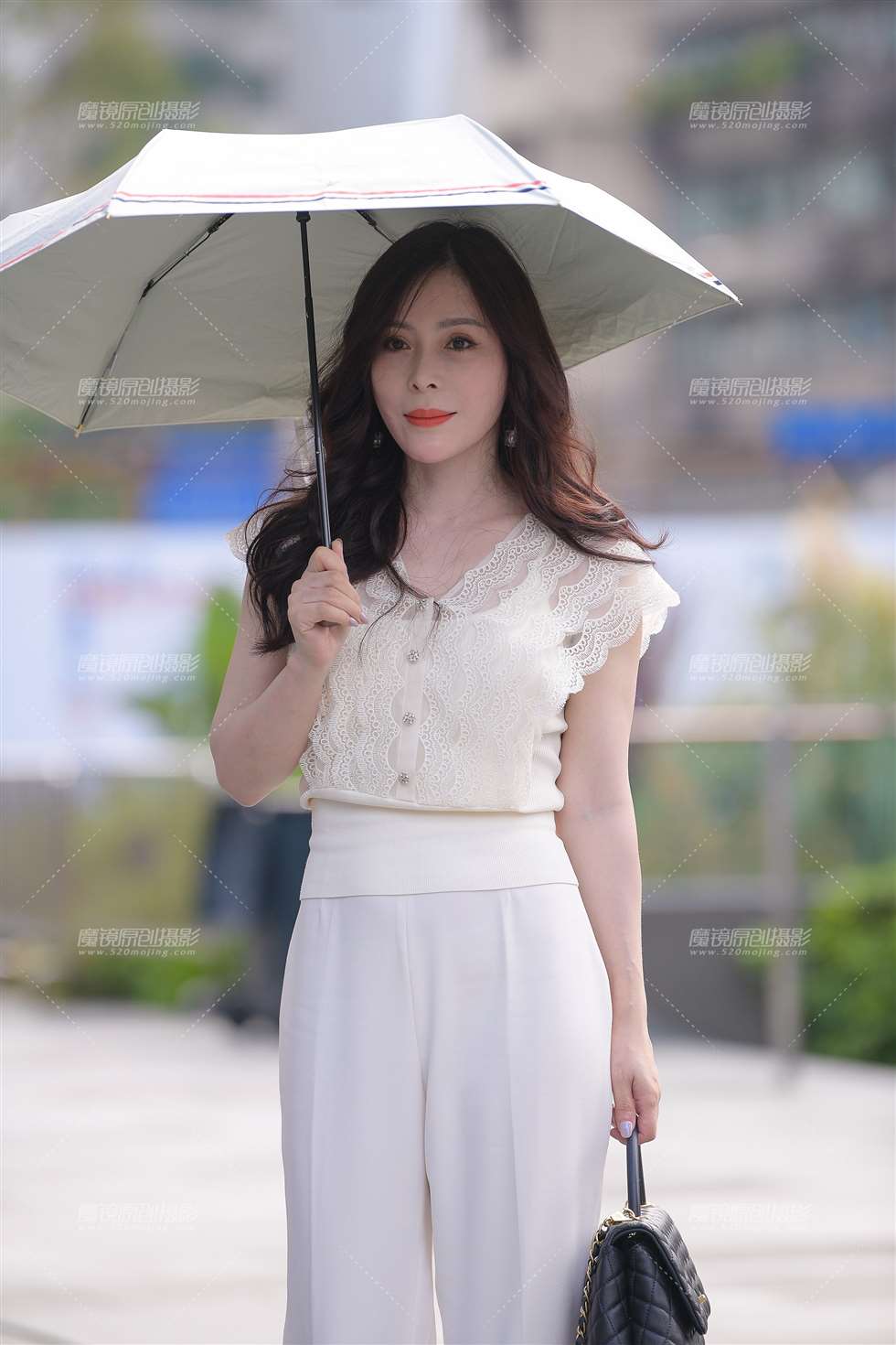 图片[1]-高挑美**-街拍流行馆