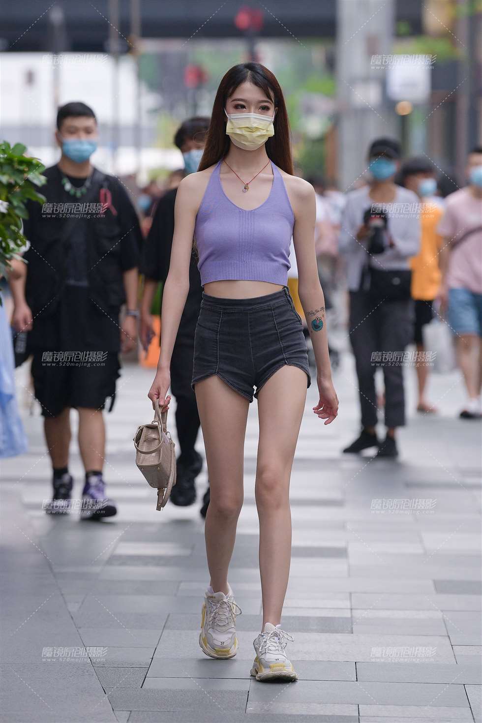 图片[4]-真心美的大长腿美女-街拍流行馆