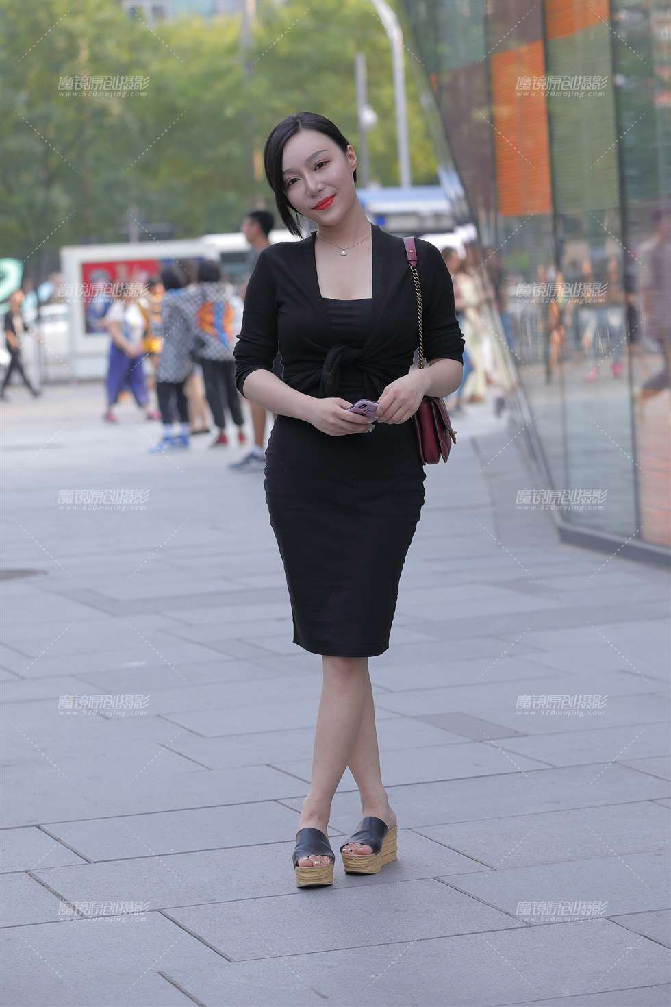 图片[4]-【补档】性感黑裙-街拍流行馆
