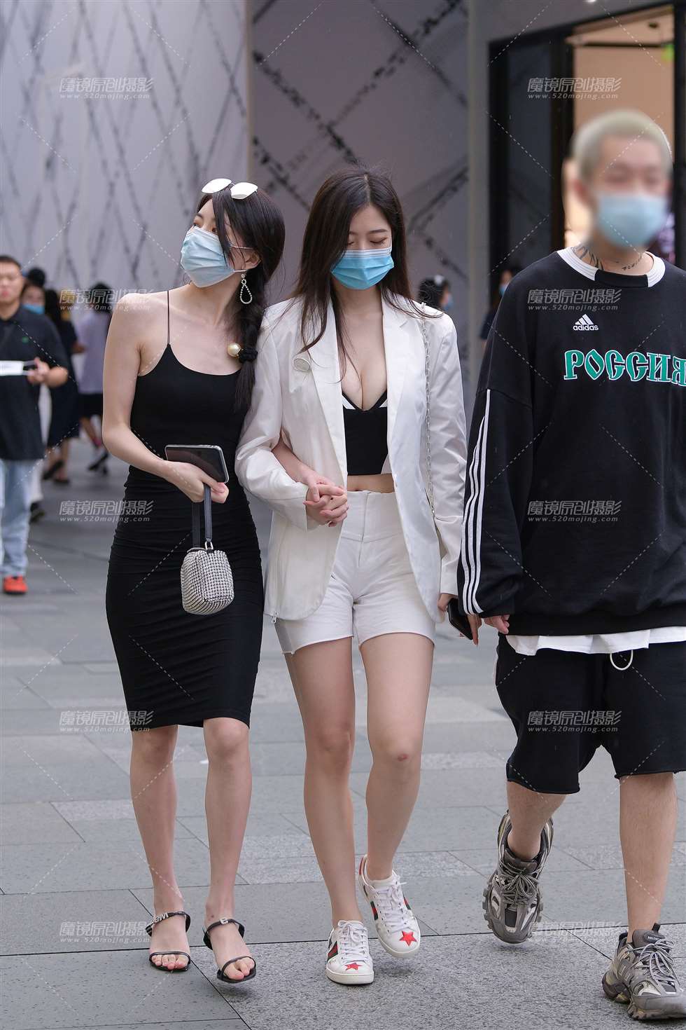 图片[4]-性感的倆闺蜜-街拍流行馆