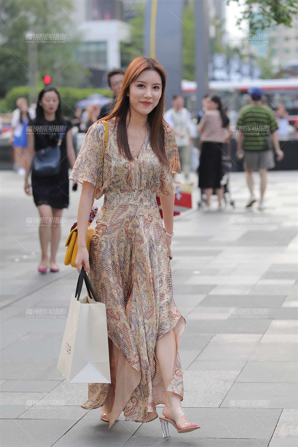 图片[4]-【补档】优雅的连衣裙美女-街拍流行馆