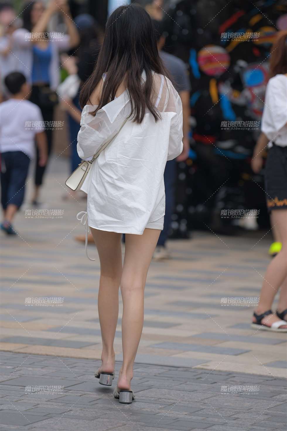 图片[2]-【红石赛帖】性感美女-街拍流行馆