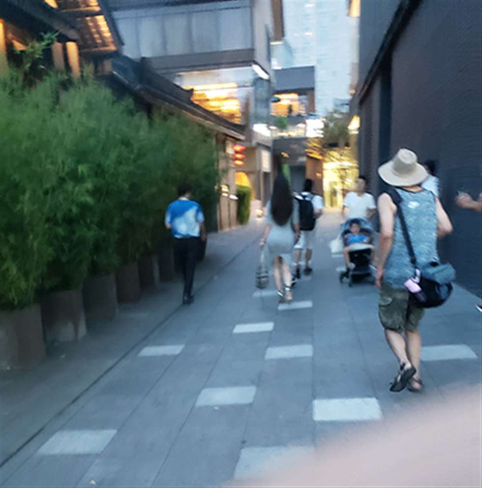图片[3]-你见过这样的身材吗-街拍流行馆