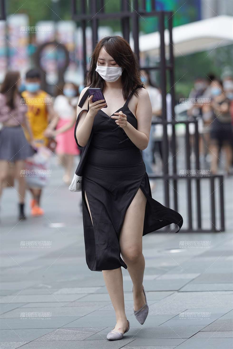 图片[4]-【凯恩赛贴】飘逸的长裙-街拍流行馆