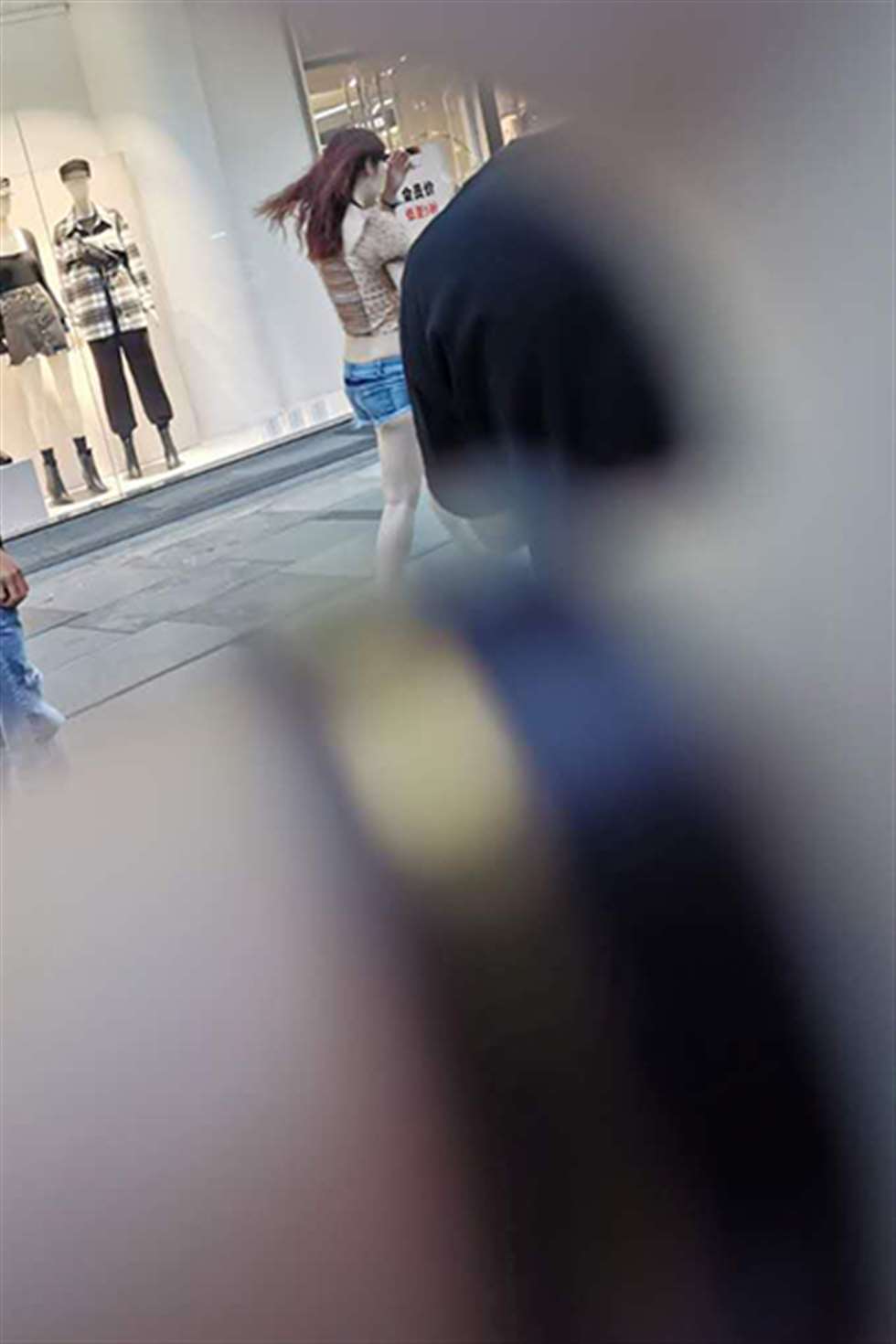 图片[3]-【街拍之魂赛帖】热裤小妹-街拍流行馆