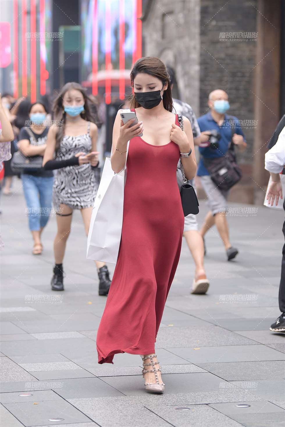 图片[4]-魅力红裙美女~-街拍流行馆