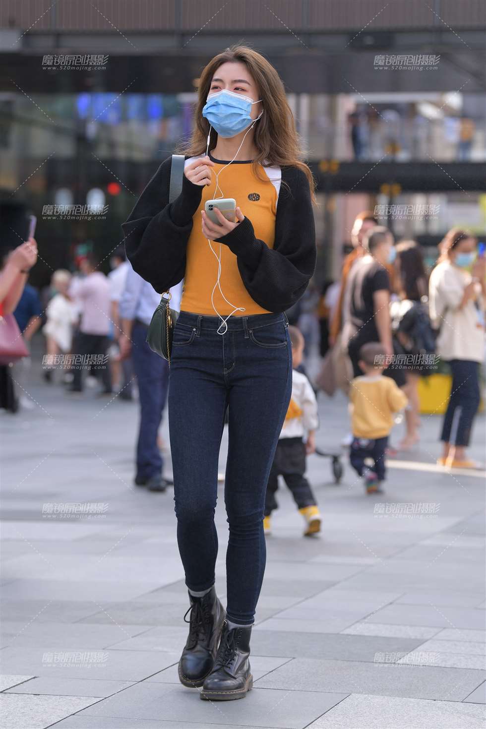 图片[5]-秋意紧牛美女-街拍流行馆