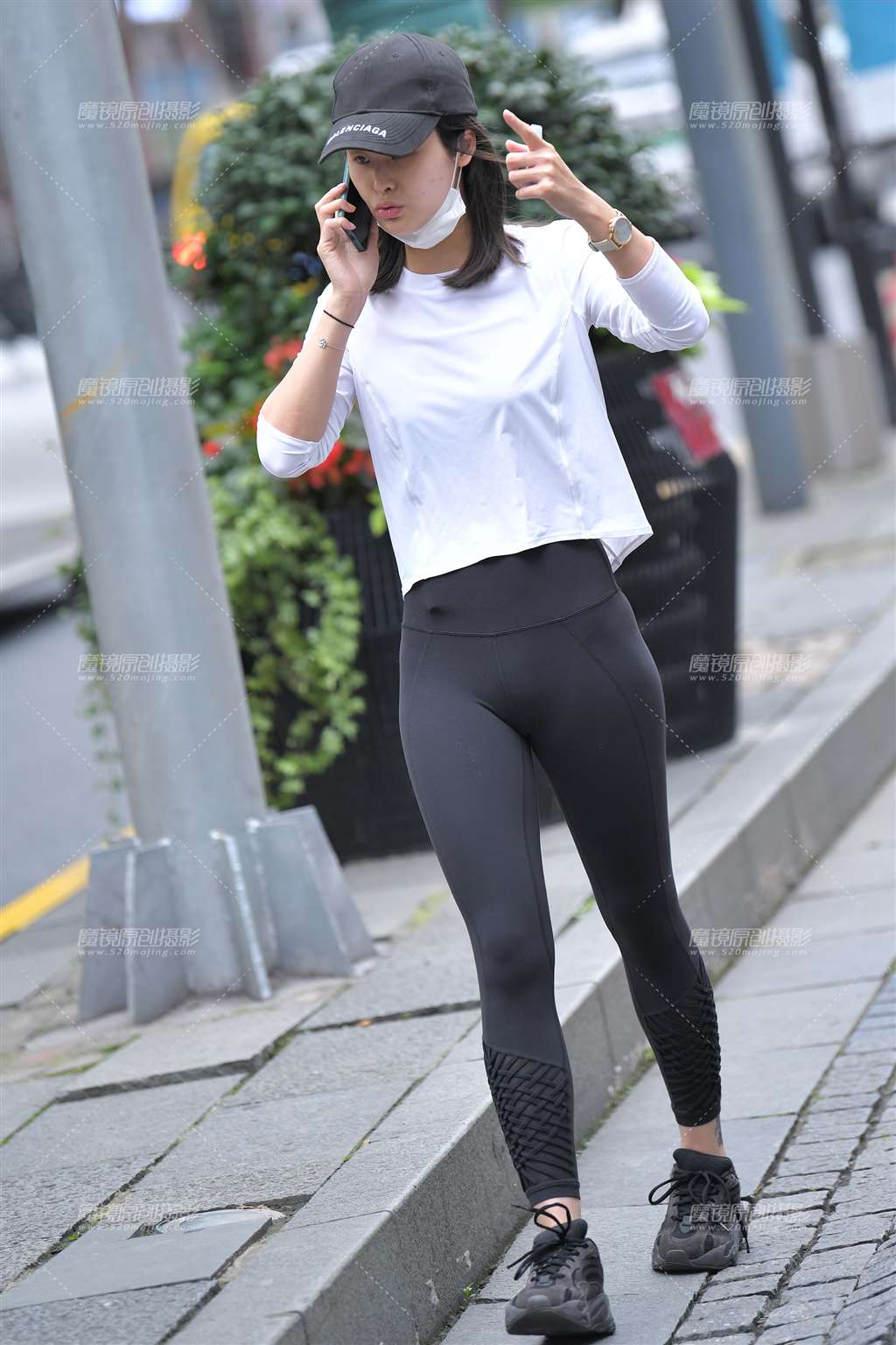 图片[4]-【咔喳赛帖】过马路-街拍流行馆