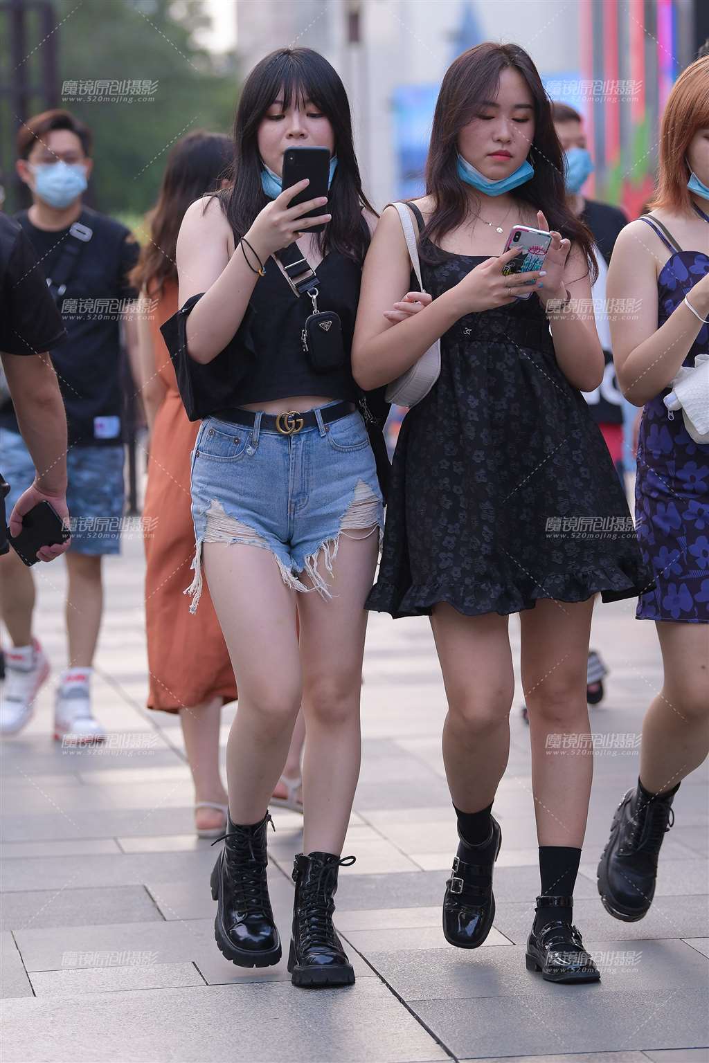 图片[1]-微胖热裤女生，性感小YY-街拍流行馆