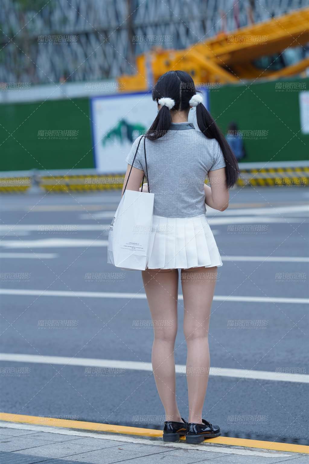 图片[4]-【加菲mao街拍作品】心事-街拍流行馆