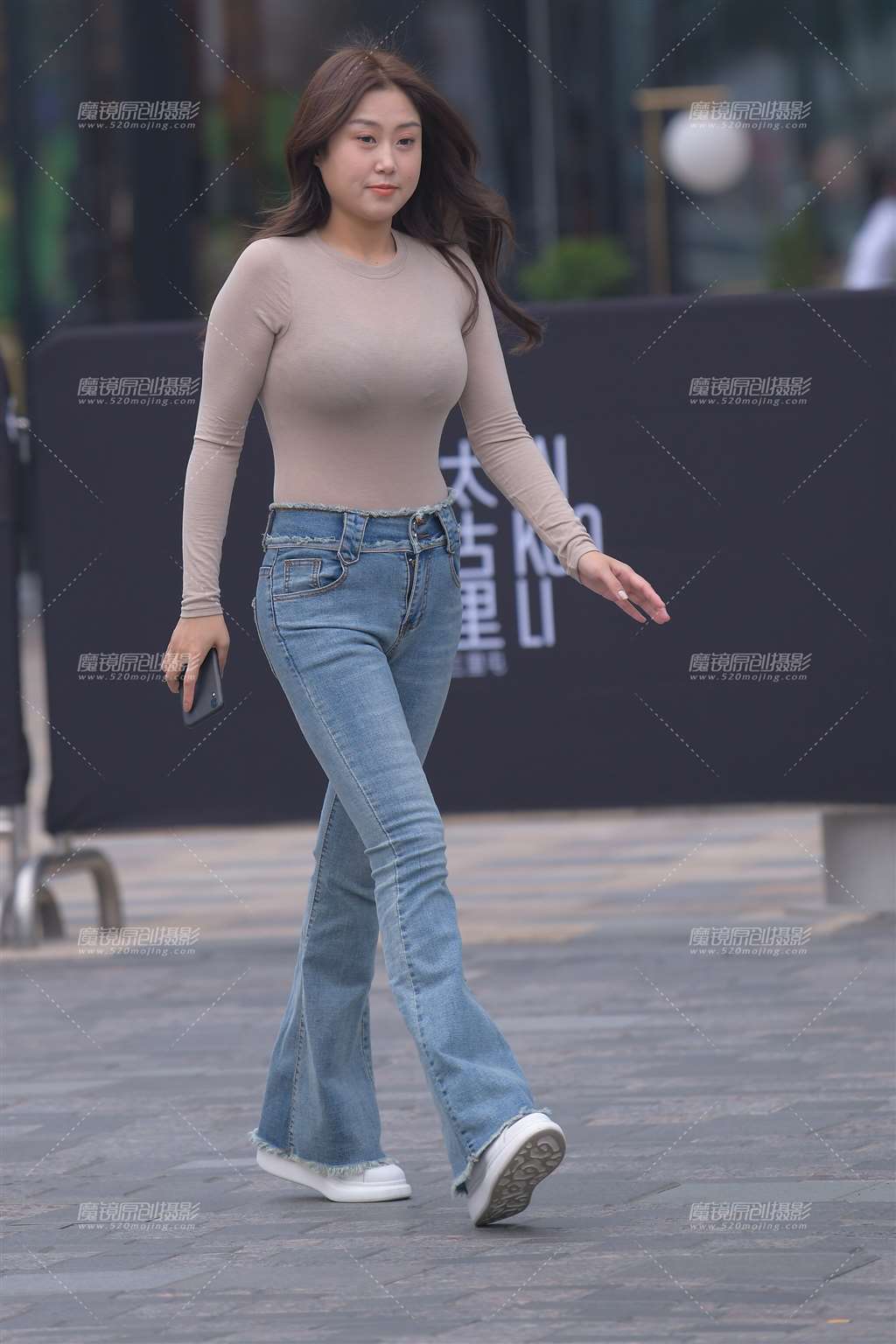 图片[4]-【红石赛贴】牛仔裤美女-街拍流行馆