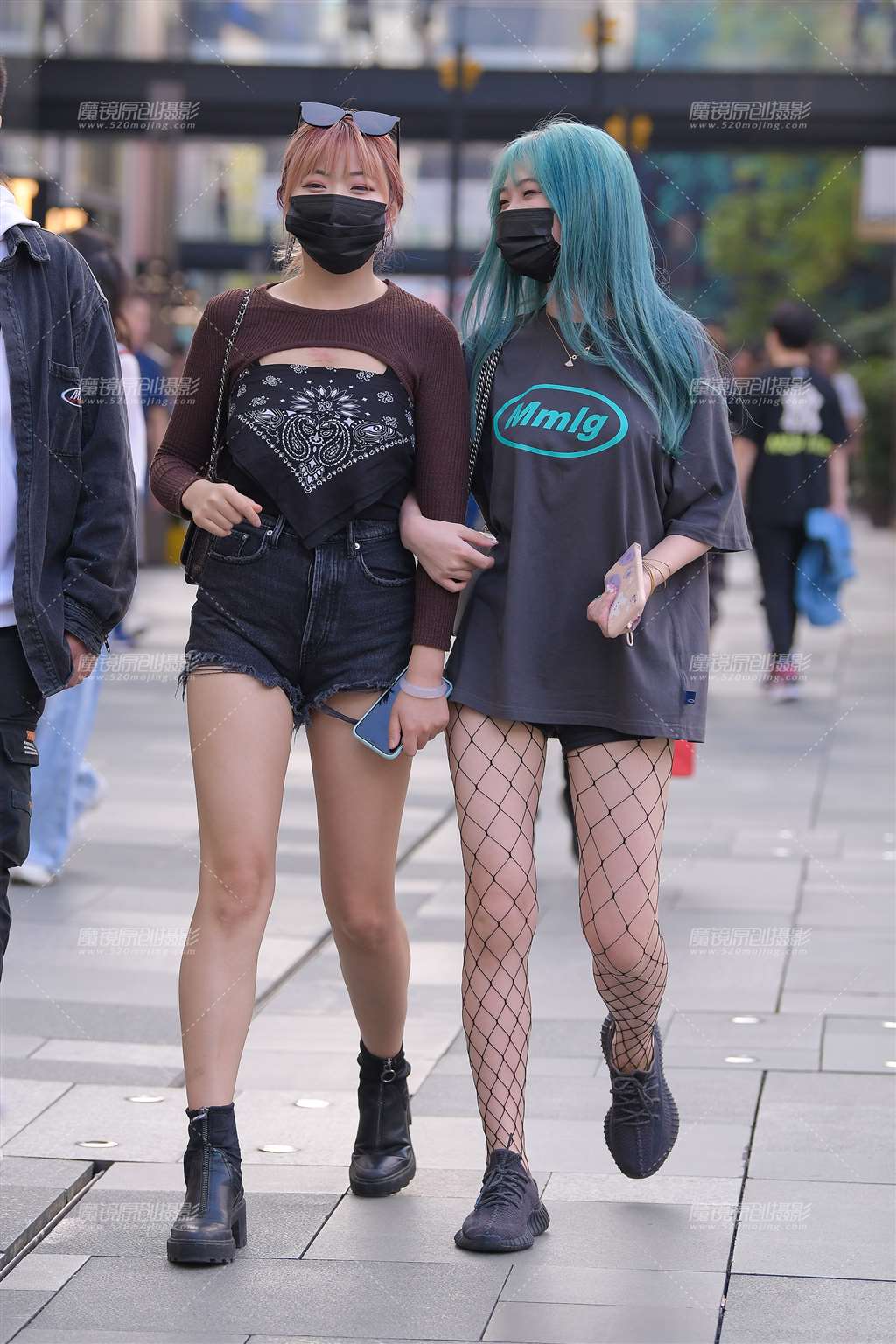 图片[3]-热裤：倆闺蜜-街拍流行馆