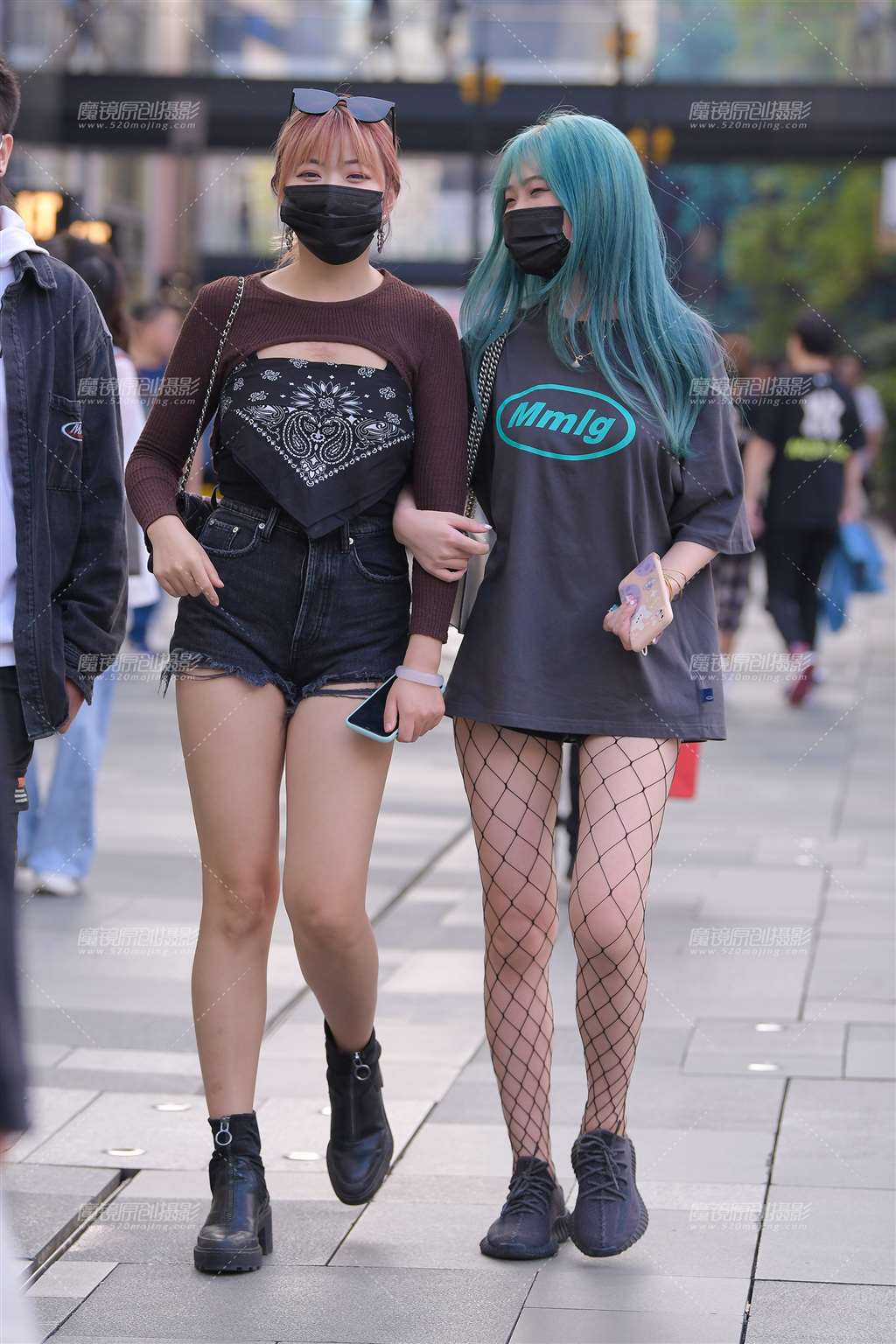 图片[4]-热裤：倆闺蜜-街拍流行馆