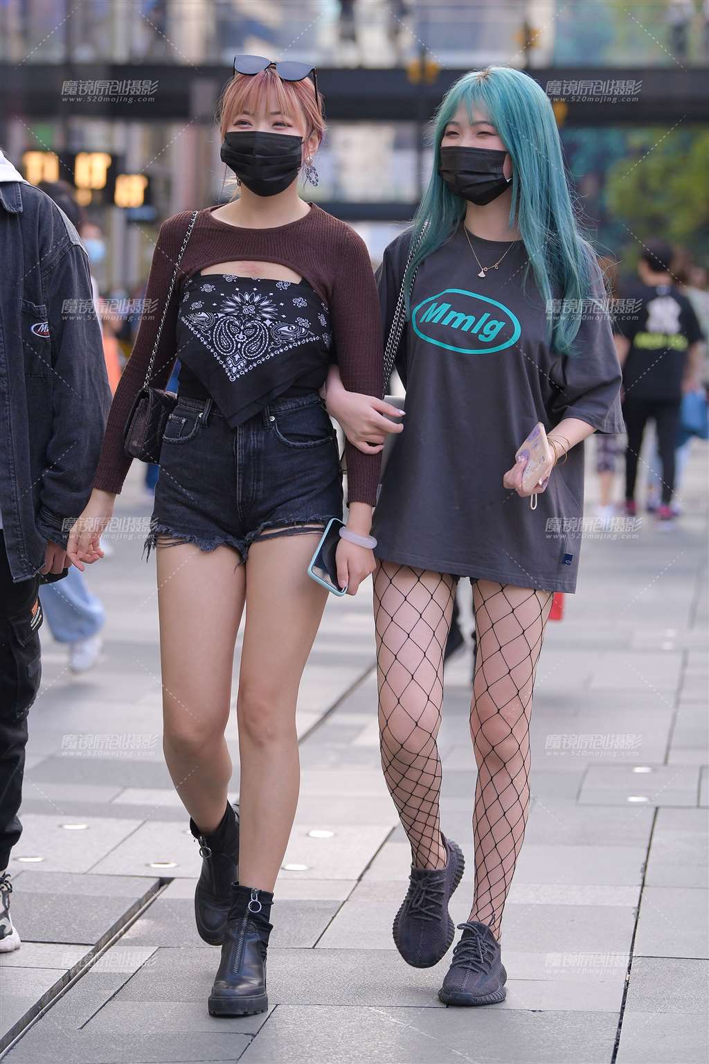 图片[5]-热裤：倆闺蜜-街拍流行馆