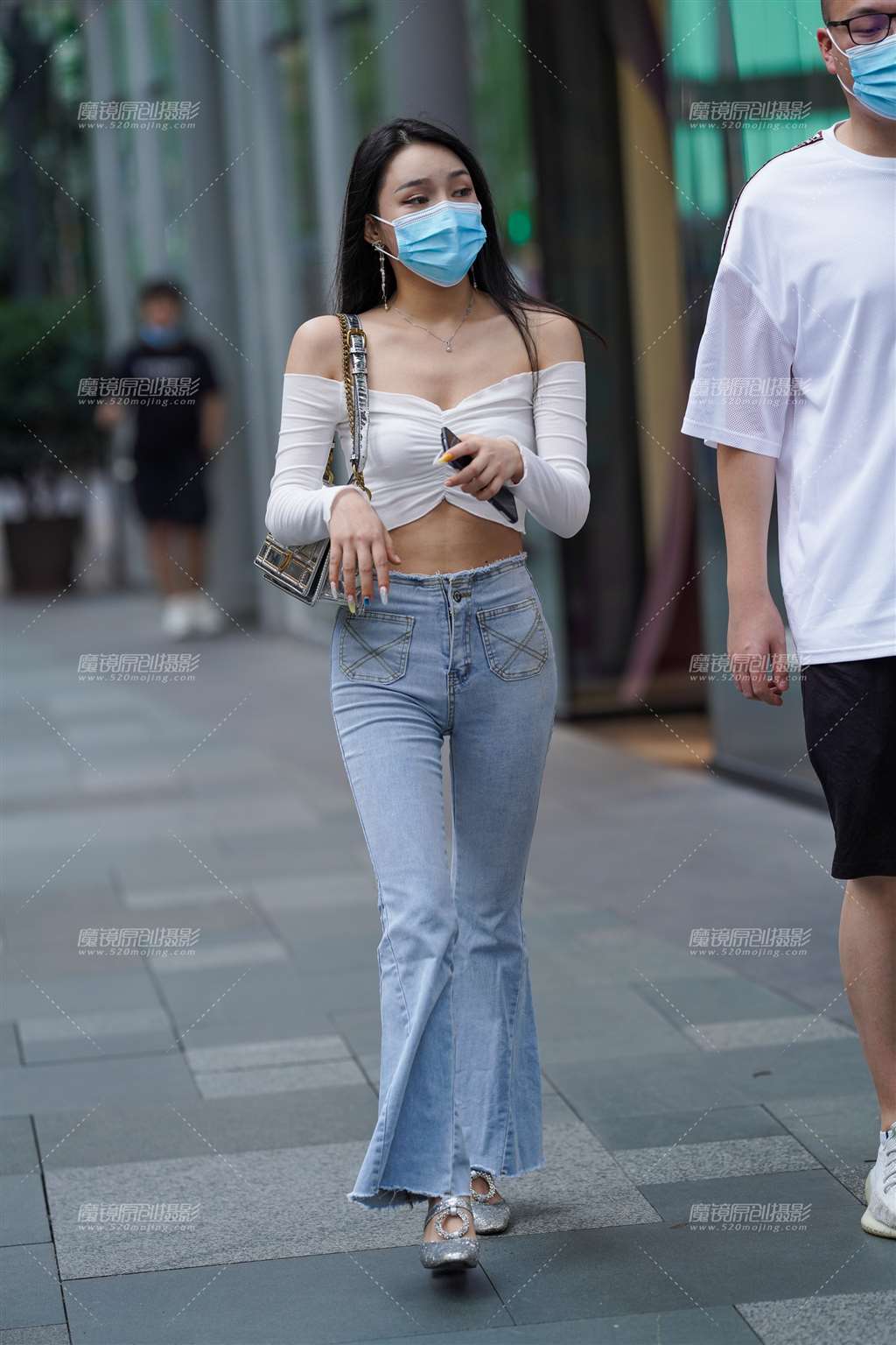 图片[1]-紧牛-街拍流行馆