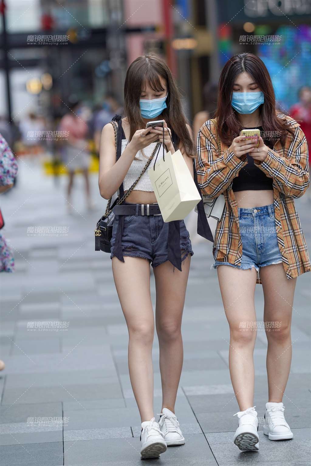 图片[3]-热裤女孩-街拍流行馆