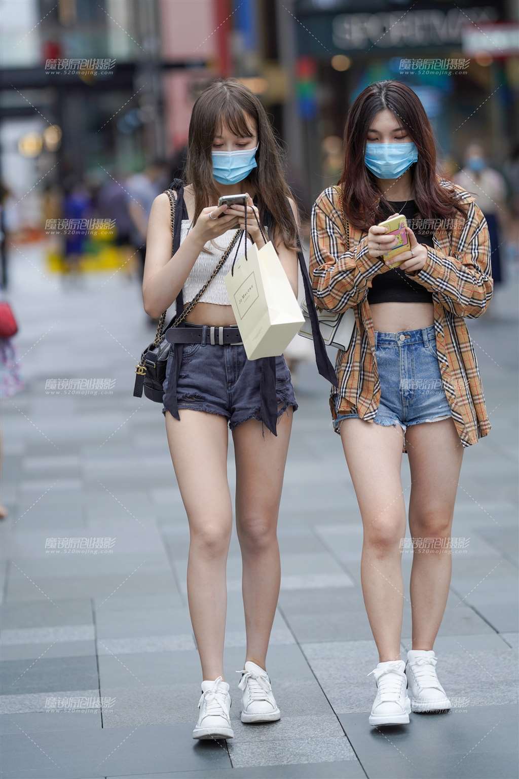 图片[5]-热裤女孩-街拍流行馆