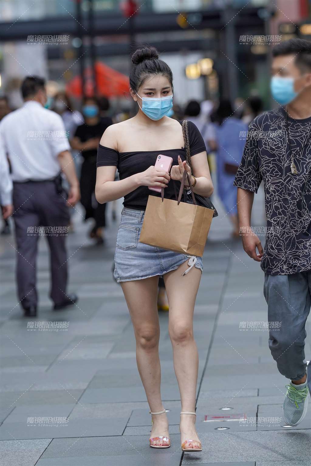 图片[1]-牛仔短裙-街拍流行馆