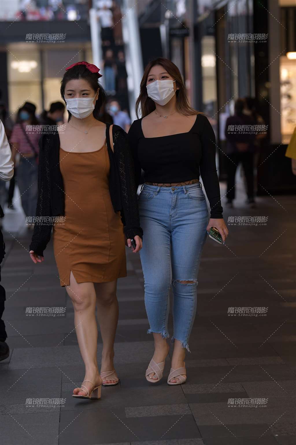 图片[1]-这个紧牛给力~-街拍流行馆