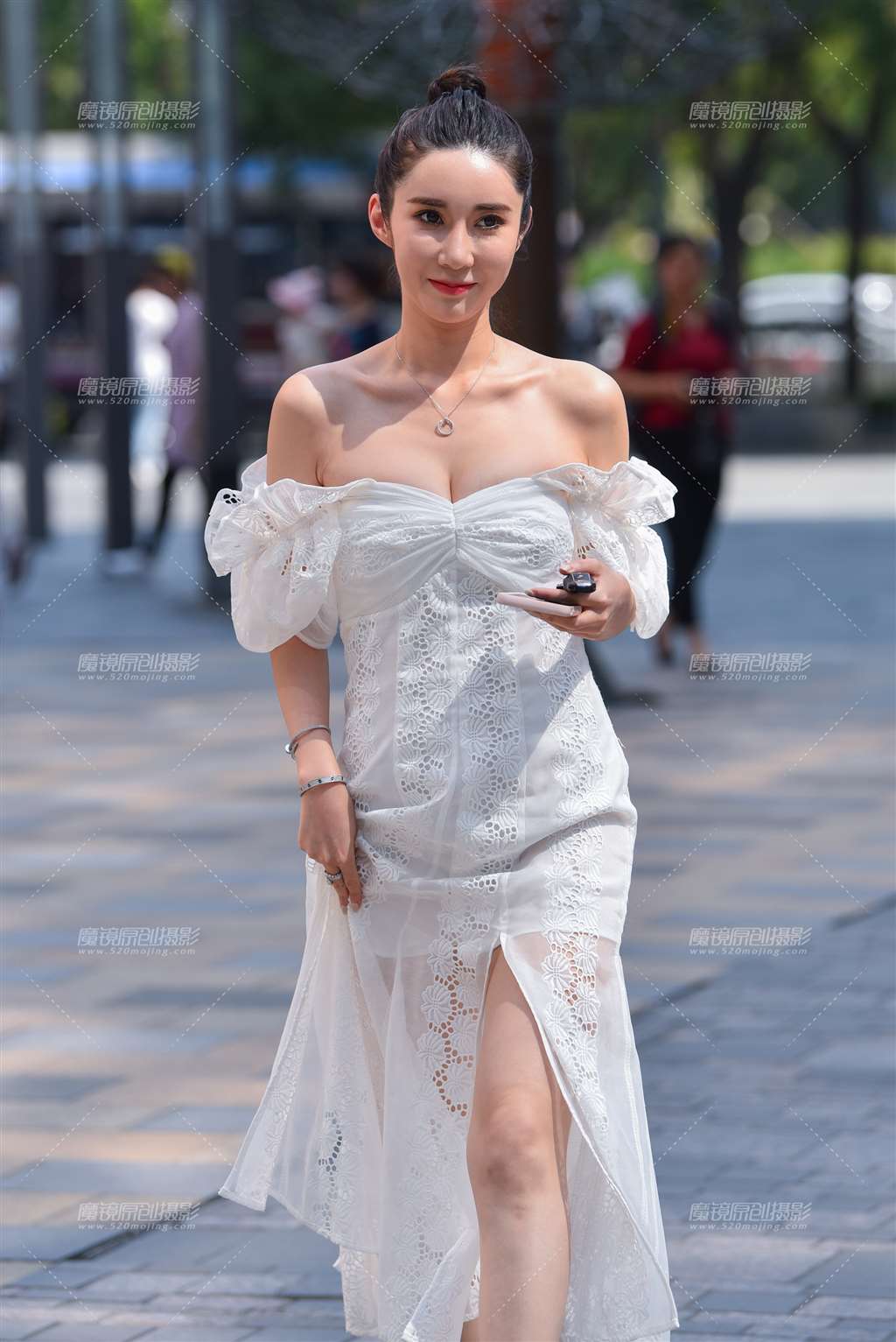图片[1]-长裙美女 仙气飘飘-街拍流行馆