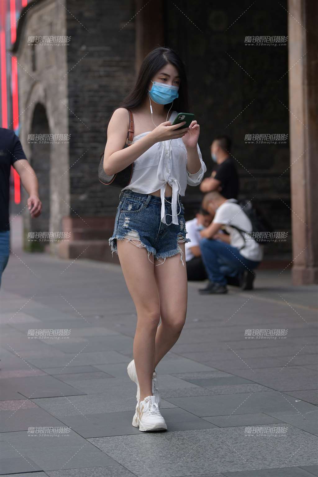 图片[5]-热裤美眉-街拍流行馆