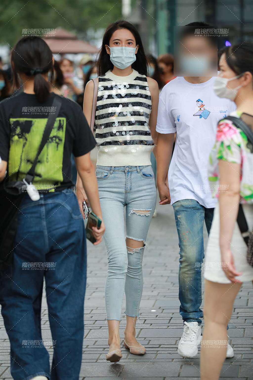 图片[3]-浅蓝牛高挑女友-街拍流行馆