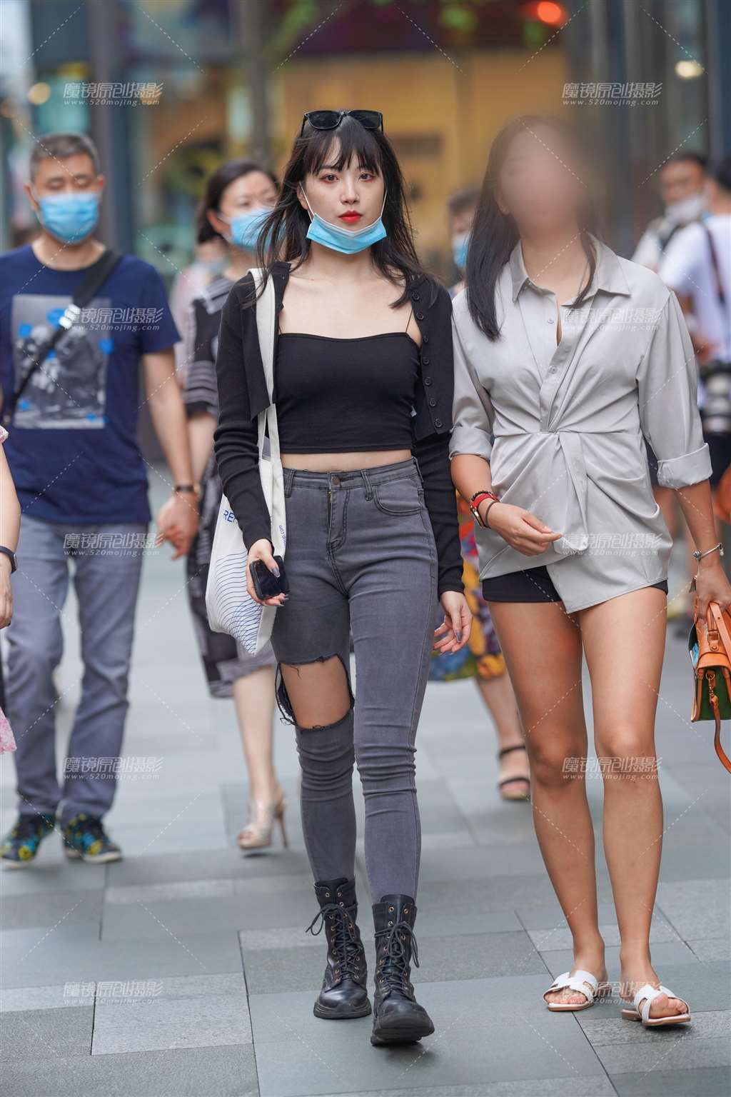 图片[4]-紧牛美眉-街拍流行馆