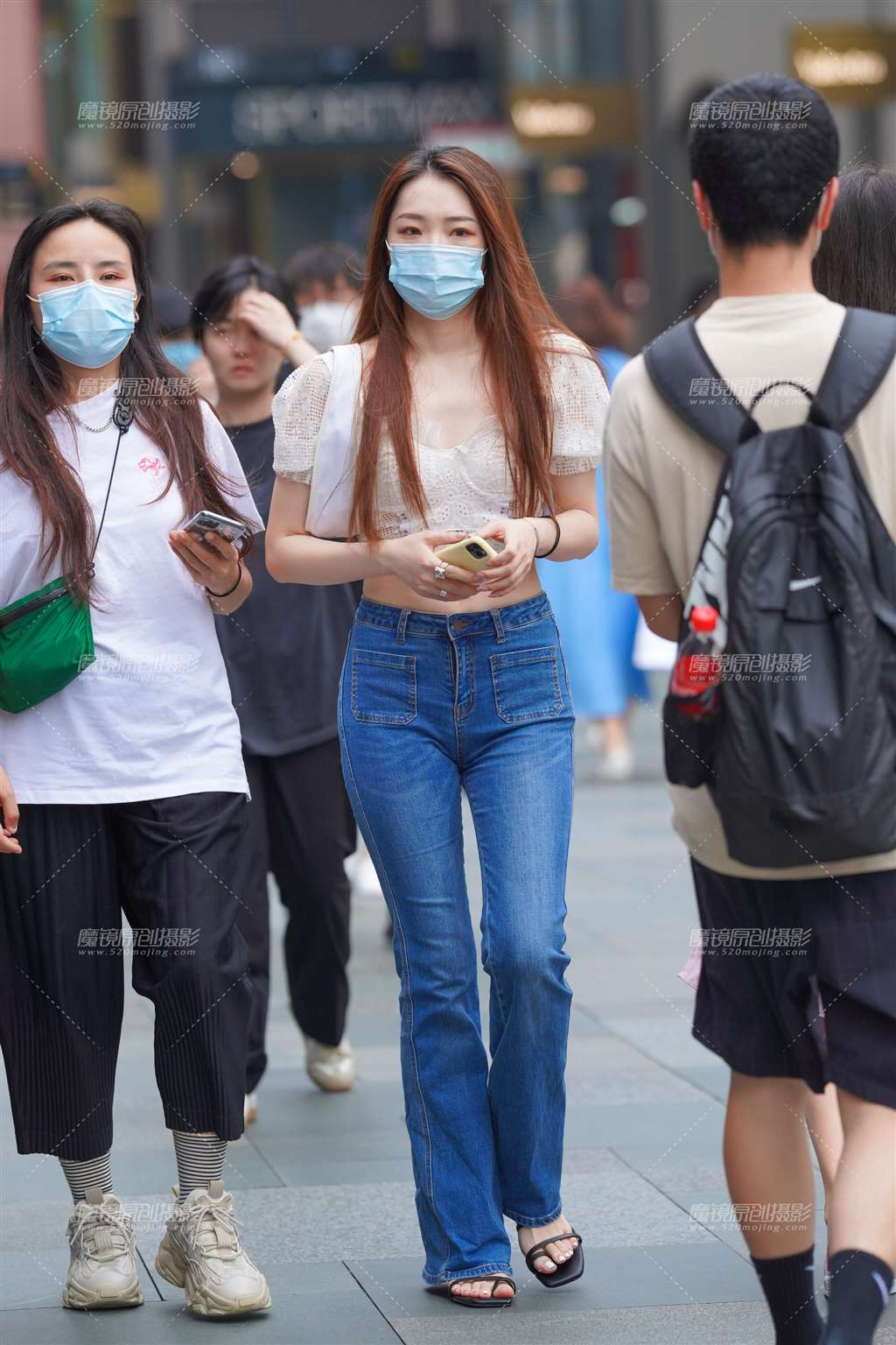 图片[3]-颇有年代感的牛仔裤-街拍流行馆