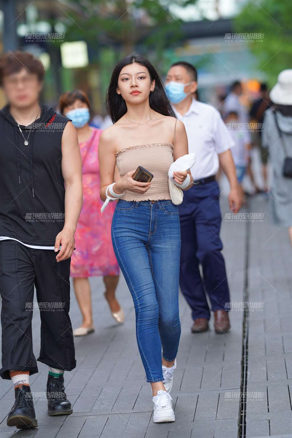 图片[2]-紧牛小妹-街拍流行馆