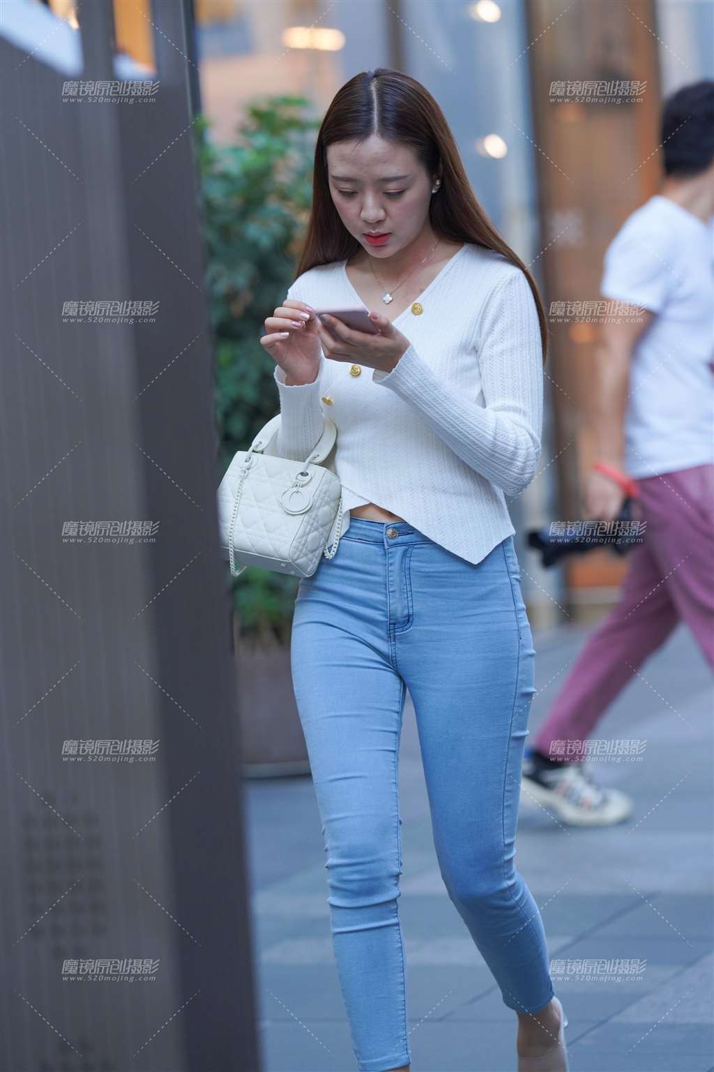 图片[5]-蓝色紧牛-街拍流行馆
