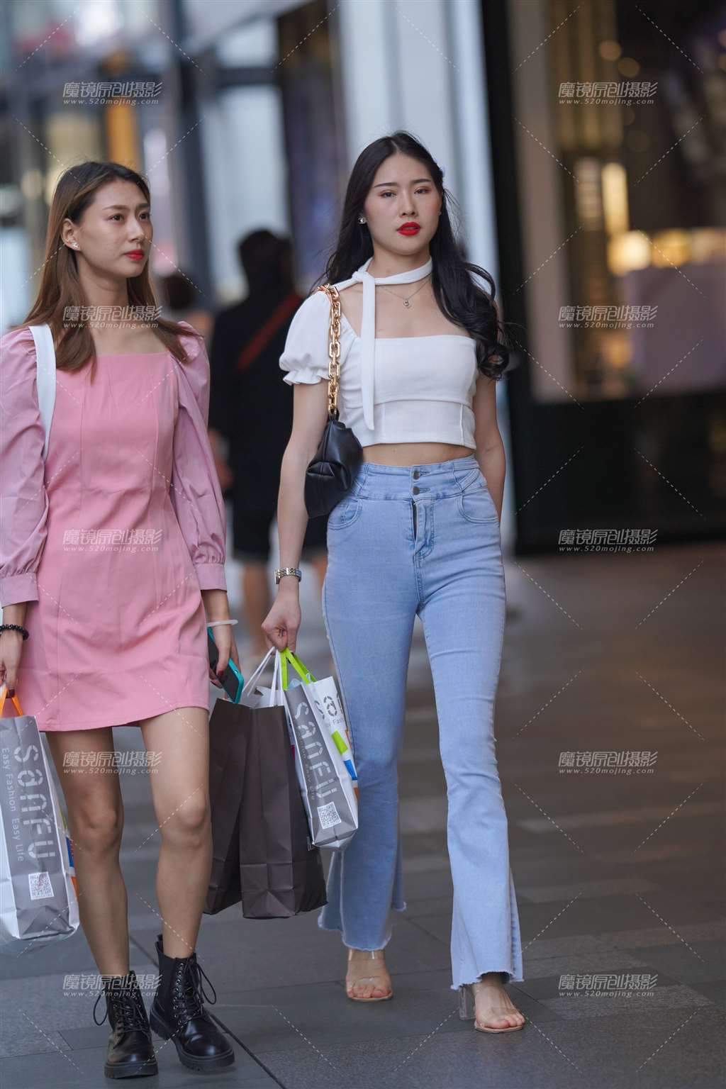 图片[3]-紧牛美女 好身材-街拍流行馆