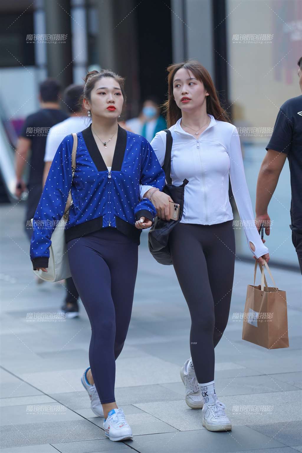 图片[5]-紧身裤闺蜜-街拍流行馆