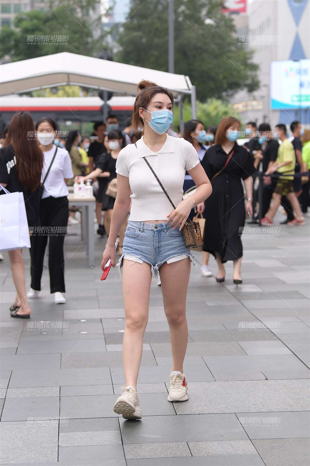 图片[5]-天生爱拍热裤美女~-街拍流行馆