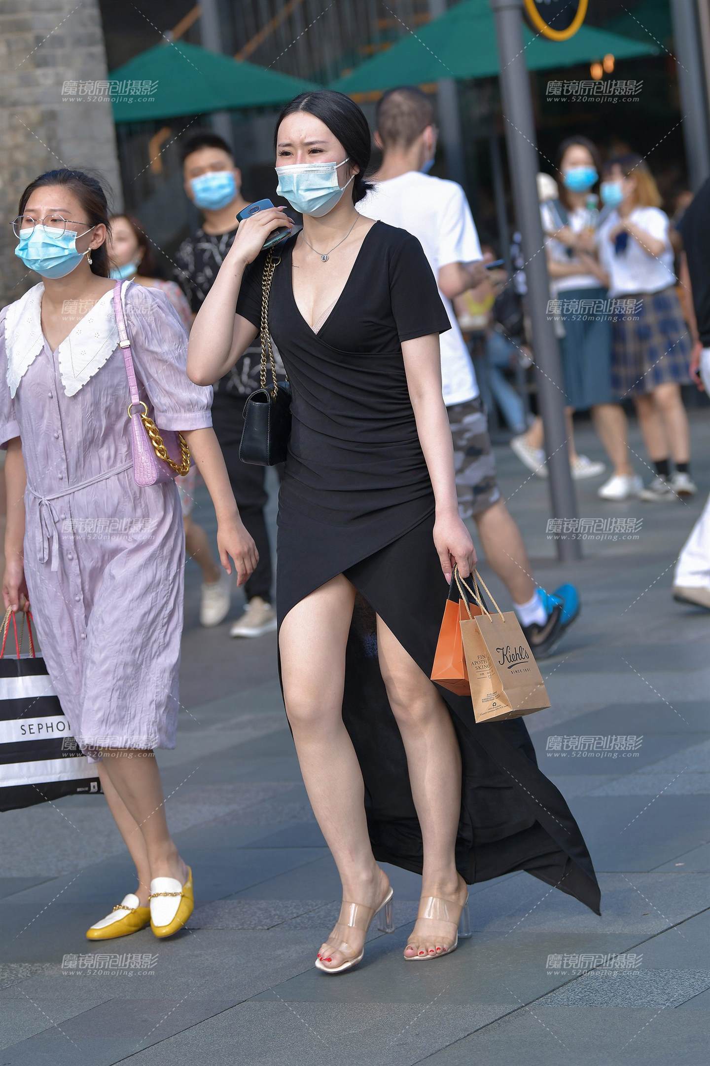 图片[5]-韵味的性感熟女-街拍流行馆