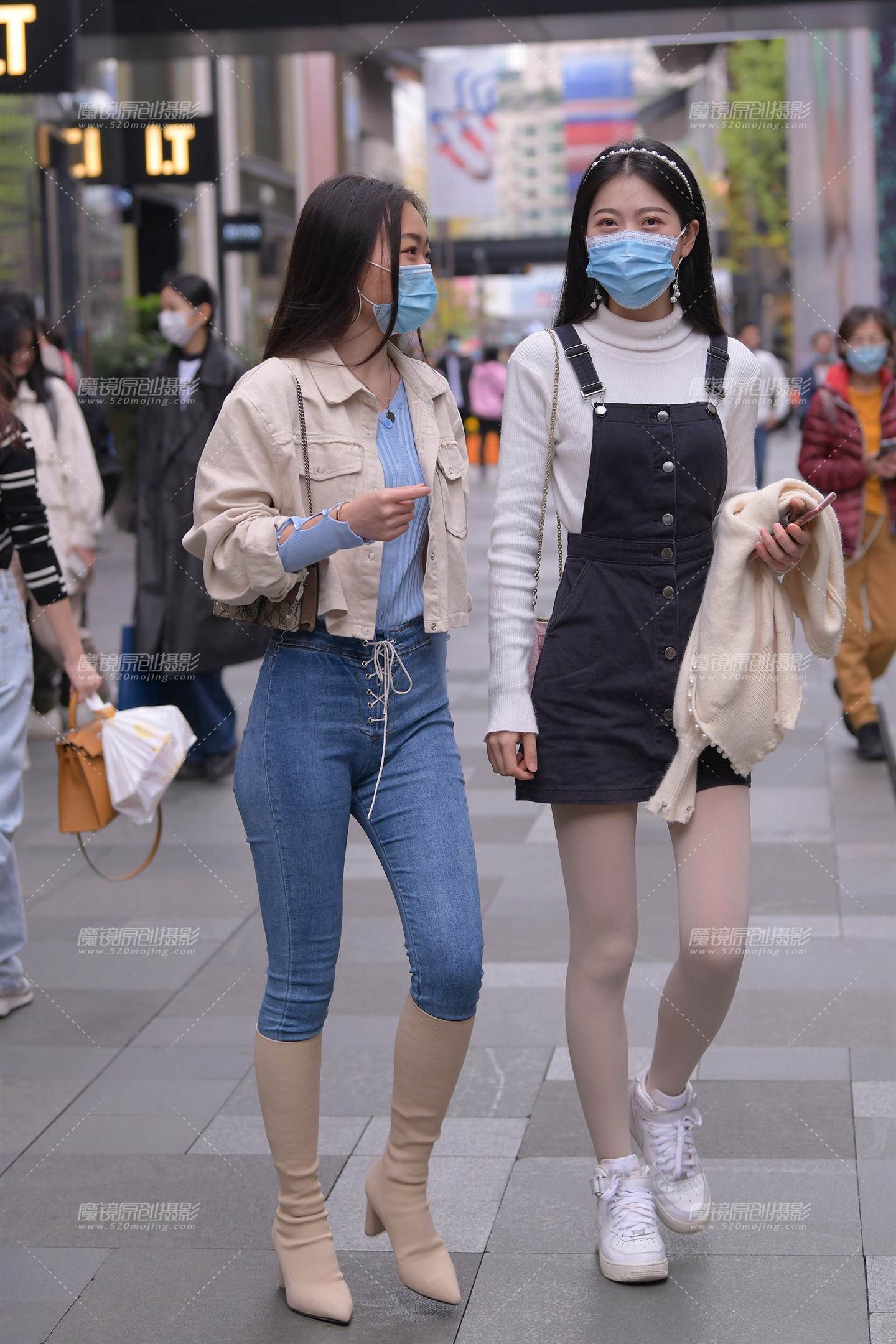 图片[1]-身材不错的紧牛小姐姐-街拍流行馆