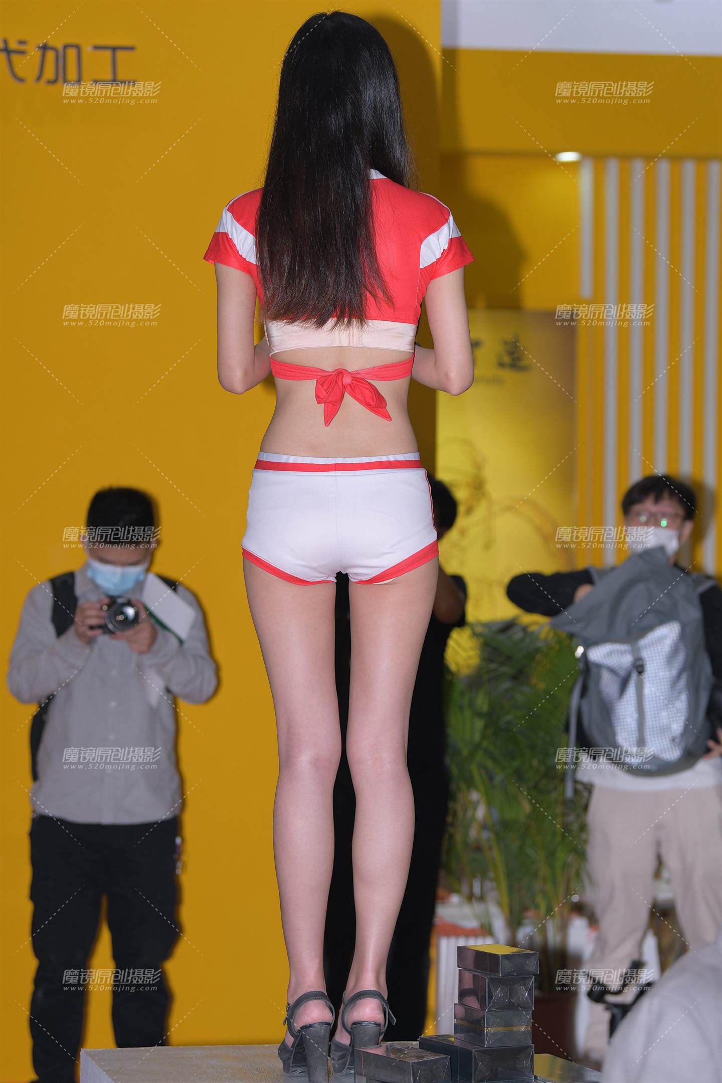 图片[4]-一展多模，哪个更吸引你？-街拍流行馆