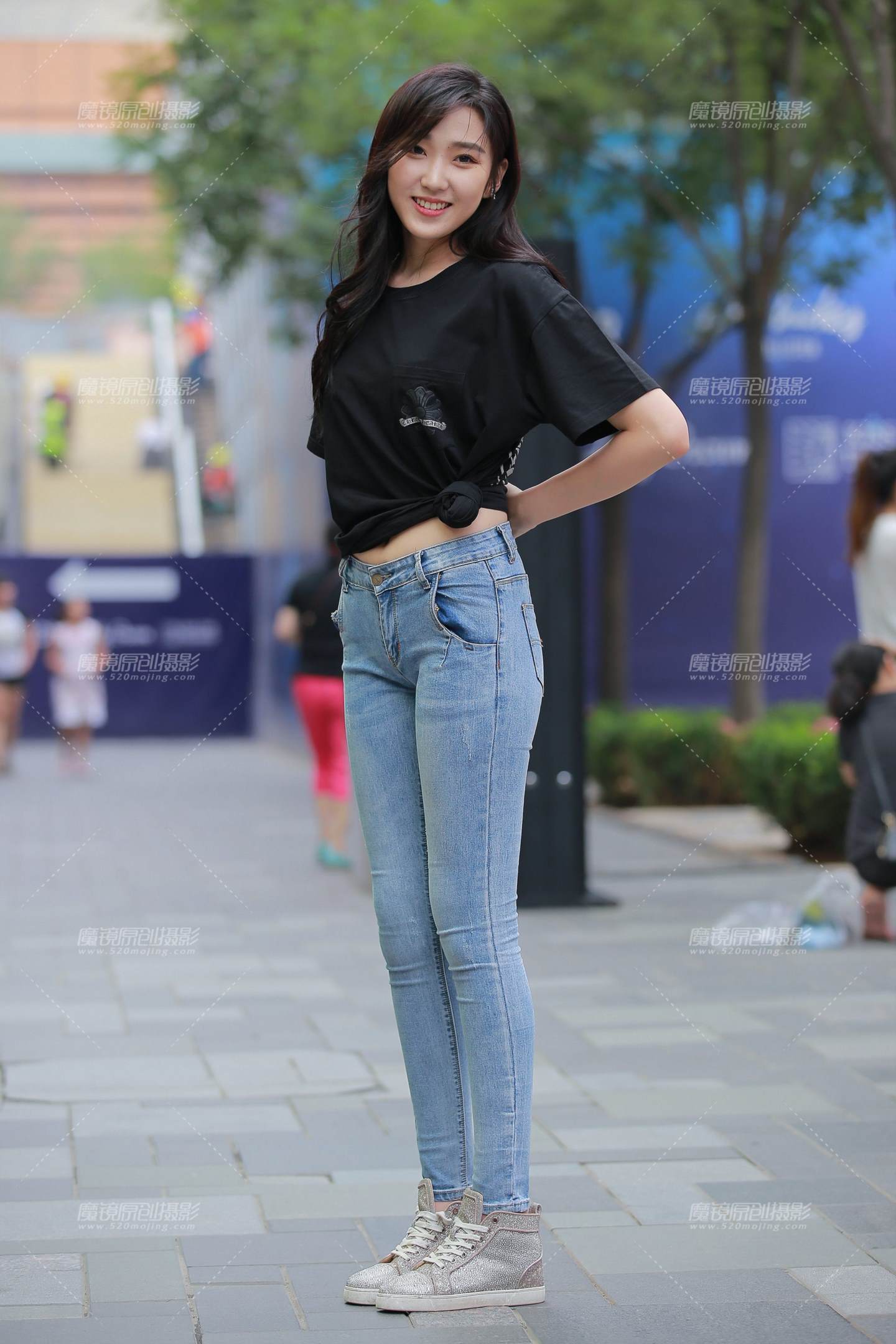 图片[1]-甜美小姐姐-街拍流行馆